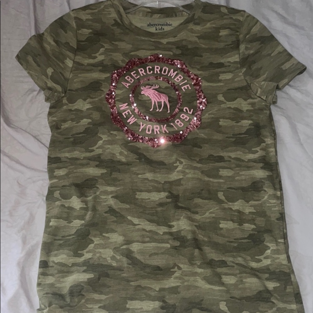 Abercrombie & Fitch Camo tee